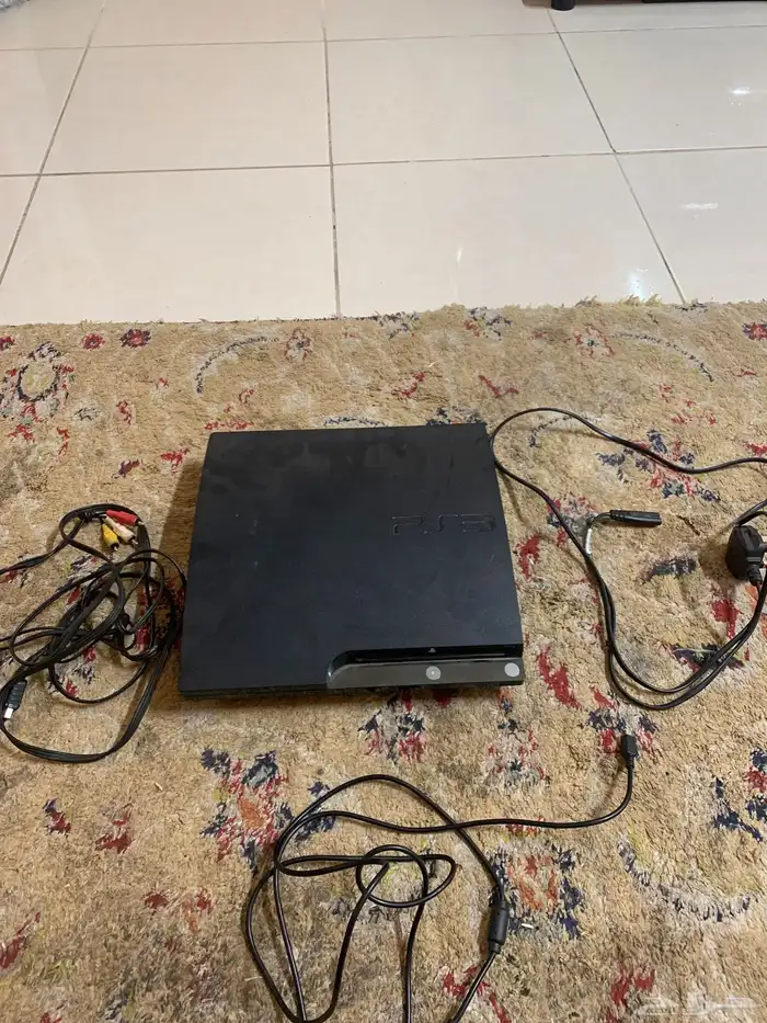 سوني 3 مستعمل كل شي موجود الاسلاك وشاحن اليد 0
