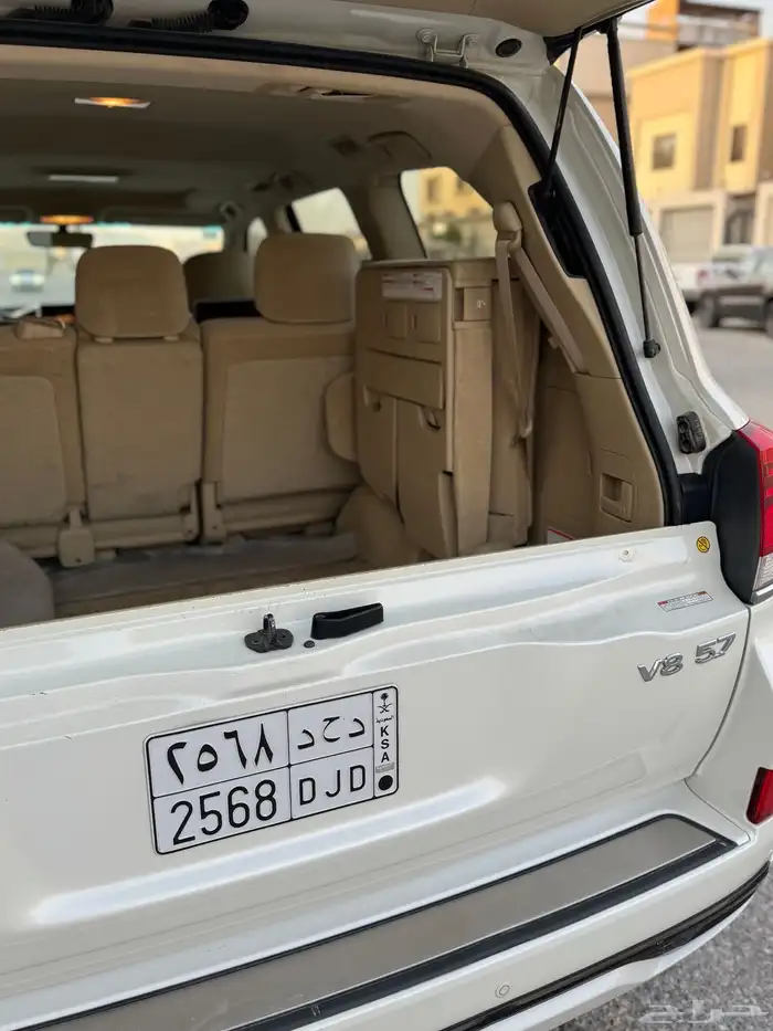 للبيع VXR موديل 2017 . 5 7 10