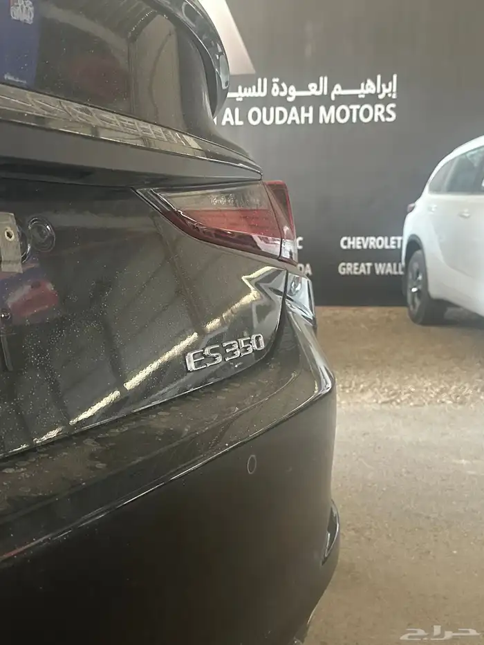 لكزس ES350FF بنزين لون اسود سعودي 12