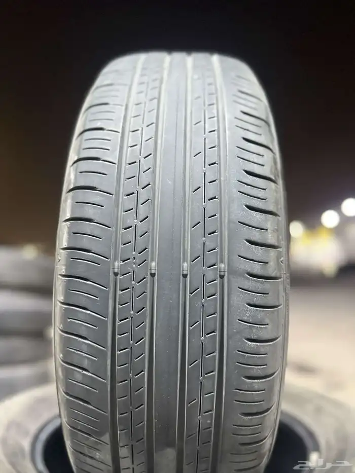 225 65 17 كفرات دنلوب ياباني افور مستخدمة شبة جديد 24 0
