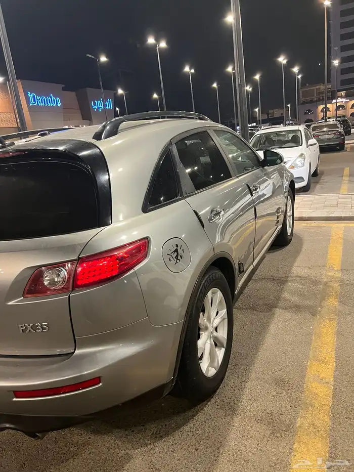 سياره انفنيتى FX35 7
