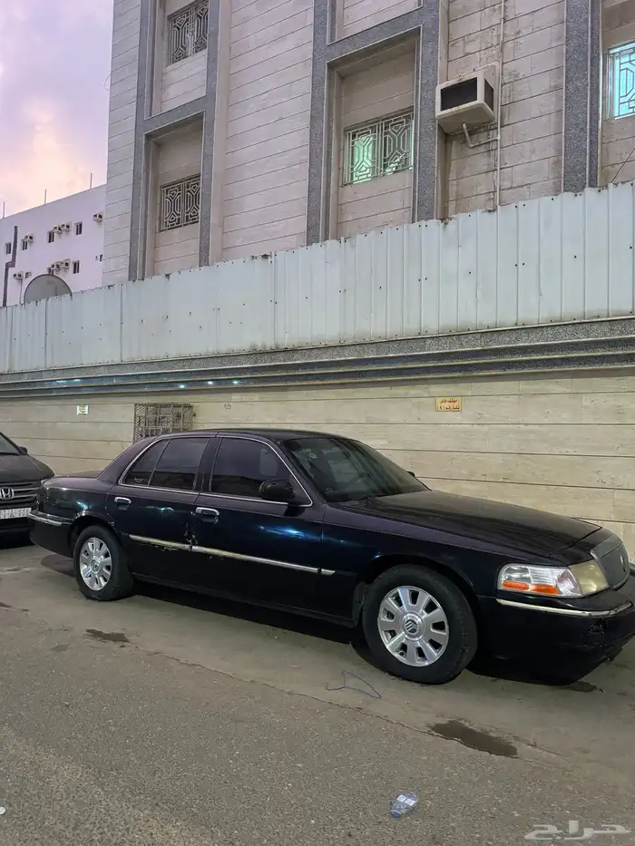 فورد جراند ماركيز 2003 بحالة ممتازه 19