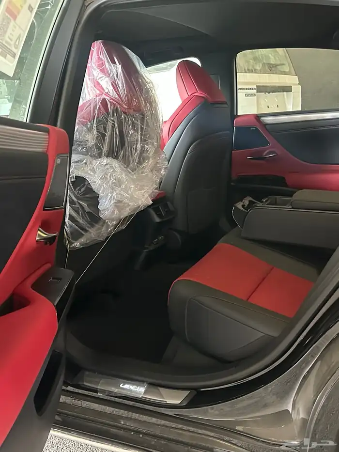 لكزس ES350FF بنزين لون اسود سعودي 10