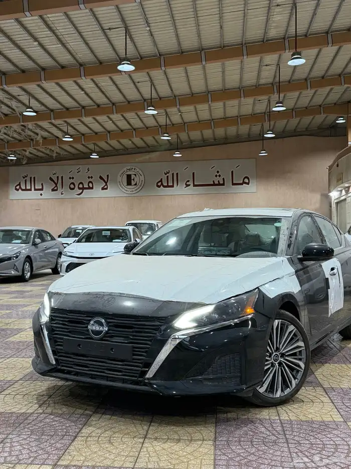 نيسان التيما 2025 SV 1