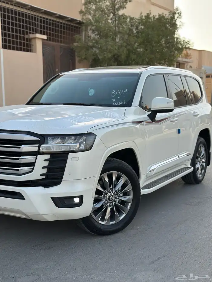 لاندكروزر 2023 L4 بنزين وارد باهوان 0