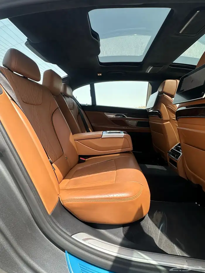بي ام دبليو 740BMW 2018 سعودي الناغي للسيارات 19