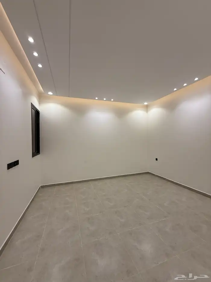للبيع شقق أرضيه وعلويه بمخطط الراجحى طريق ابها الخميس 26