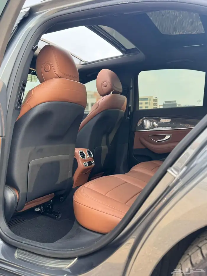 مرسيدس E350 موديل 2020 فل كامل 3 ازرار (بحاله ممتازه) 10
