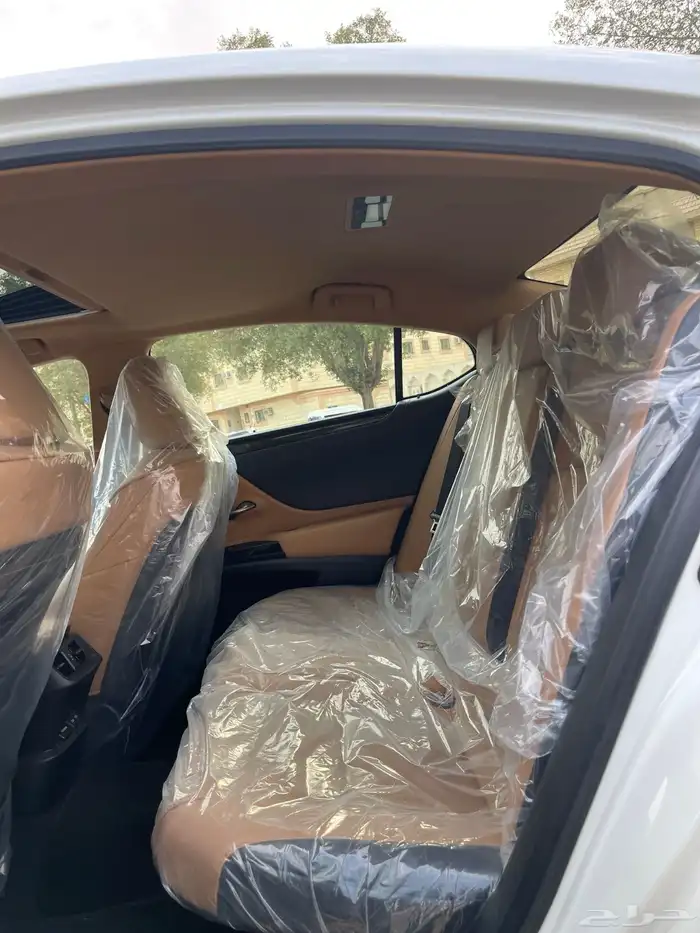 لكزس-ES300h-2022(ممشي63الف) 11
