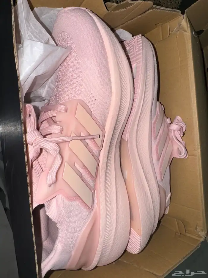 ultra boost5 اديداس نسائي وردي والترا رن رجاليالترابوست 3