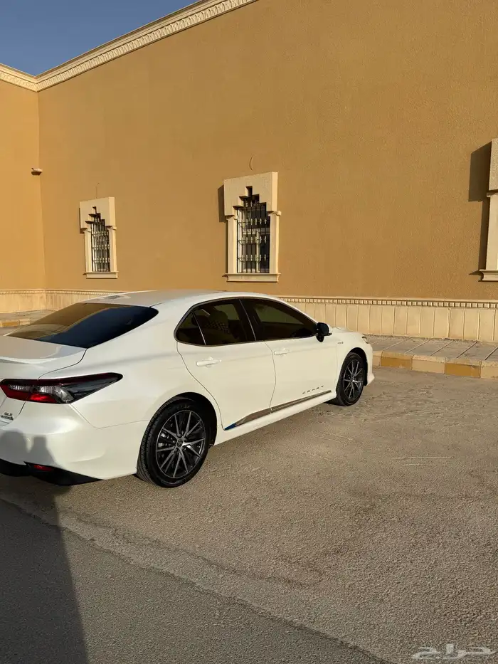 كامري 2023 GLE هايبرد 4