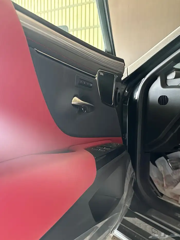 لكزس ES350FF بنزين لون اسود سعودي 11