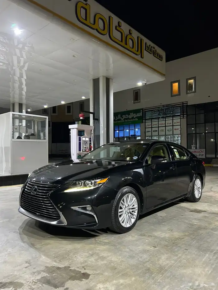 لكزس ES 350 2017 اسود 4