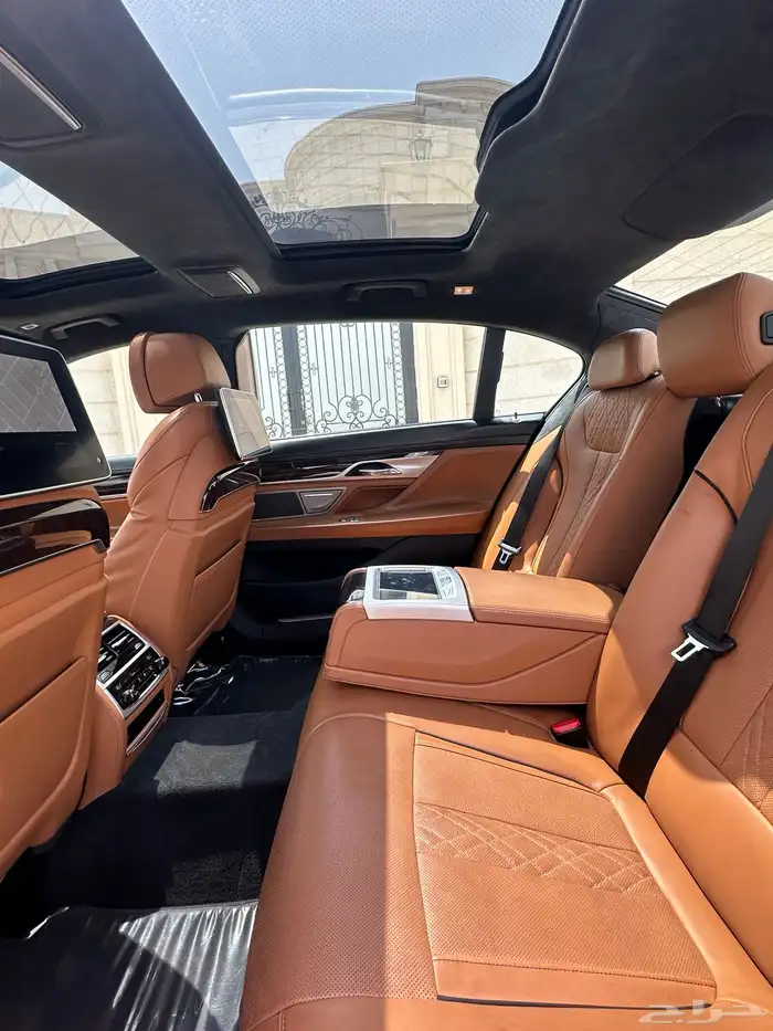 بي ام دبليو 740BMW 2018 سعودي الناغي للسيارات 15