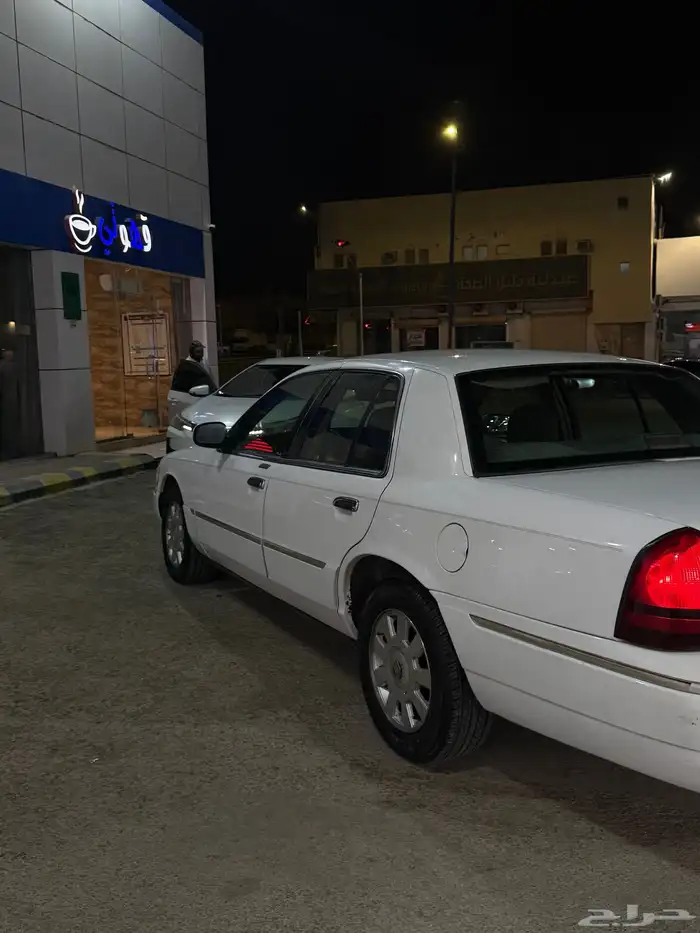 فورد ماركيز 98 محول2004 كامل نظيف بدون اي حوادث 4