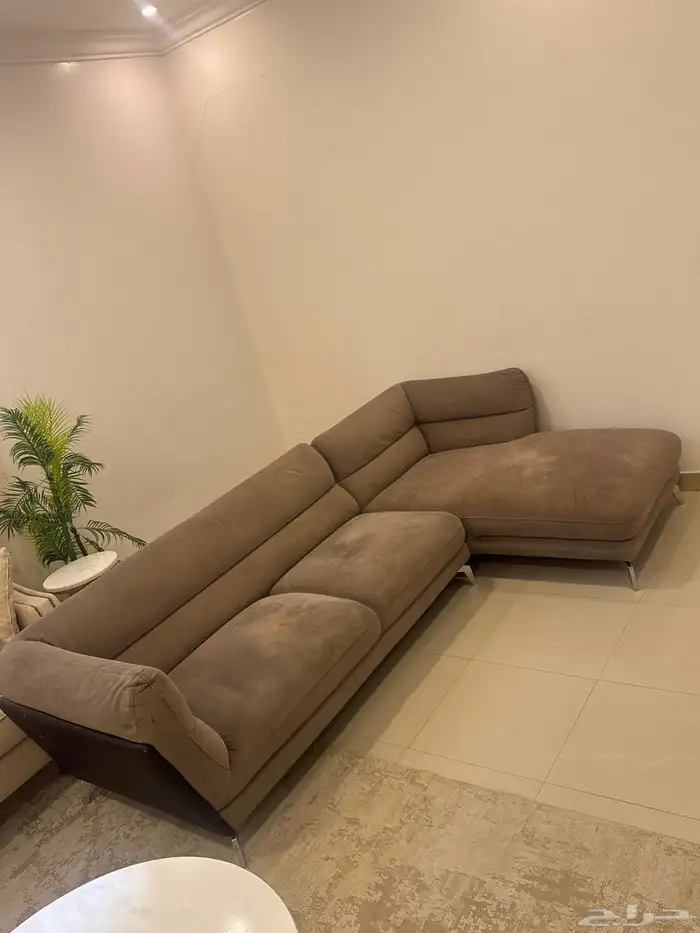 كنب من ابيات. حرف L للبيع 0