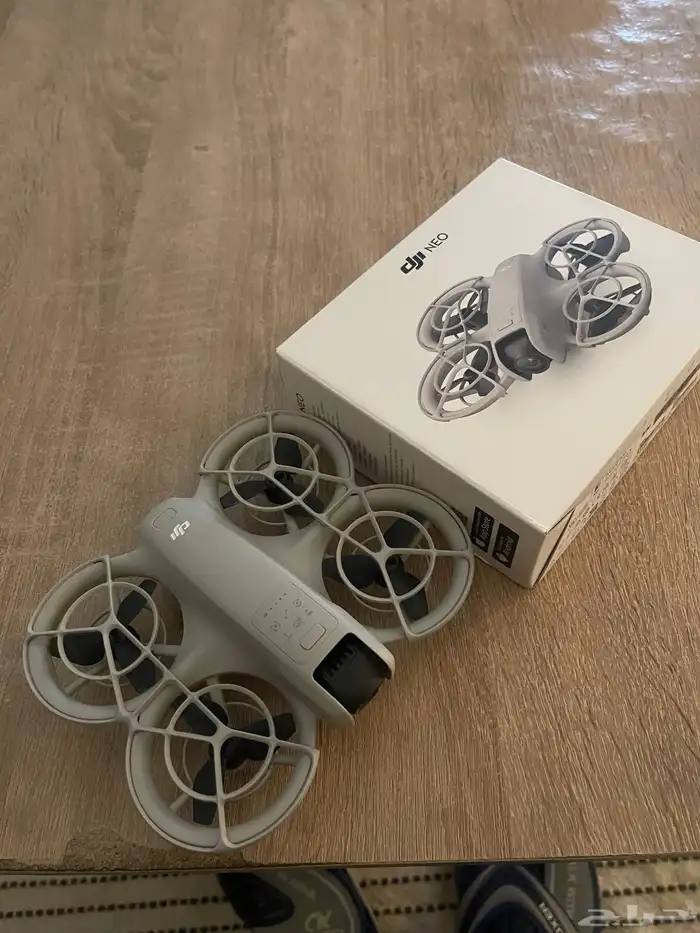 درون DJI neo 0