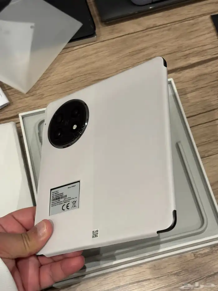 OPPO Find N5 4