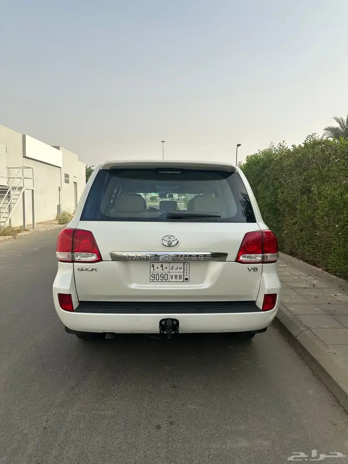 لاندكروزر GXR 3 2010 5