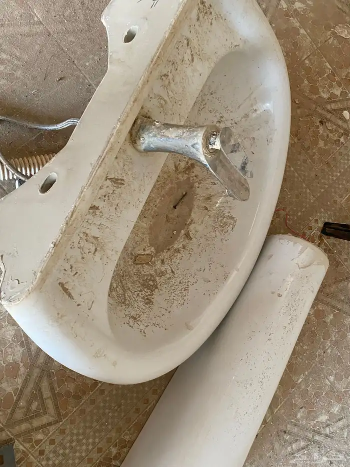 ثلاااجه درايش وباب وصيدليه وانتريه 7