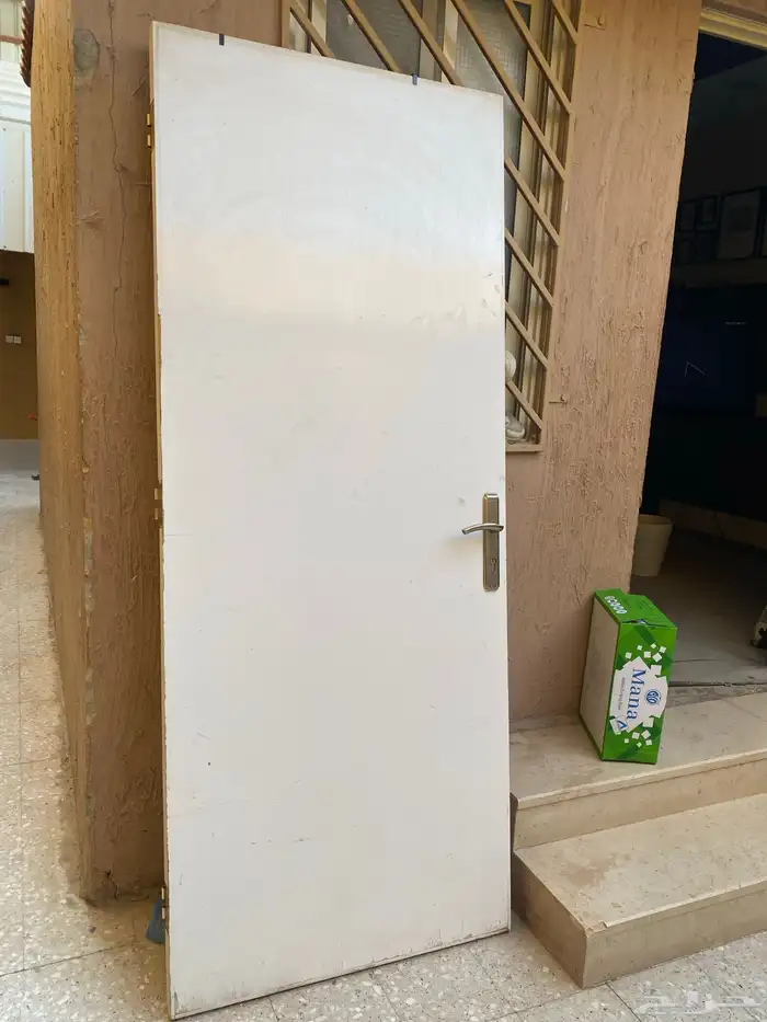 يوجد باب و الحلق حقه كامل 0