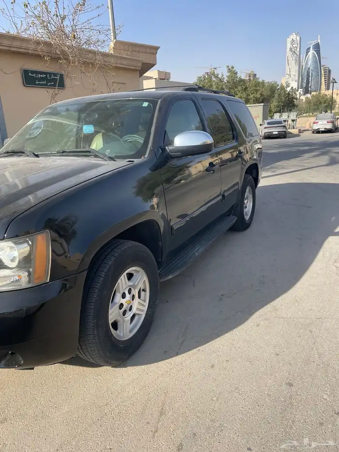 تاهو موديل 2009بدون دبل ماشي 333000 كيلو وبحاله ممتازه 5