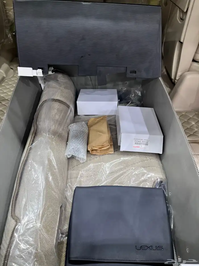للكزس LX570 بريمي بلاك ايديشن 2020 17