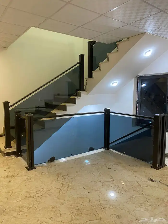 كريستال العربيه للزجاج السيكوريت والامنيوم 13
