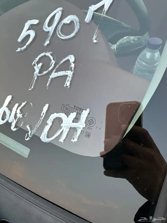 هايلوكس 2015 بنزين فل كامل ماشي 605 محايل عسير 17