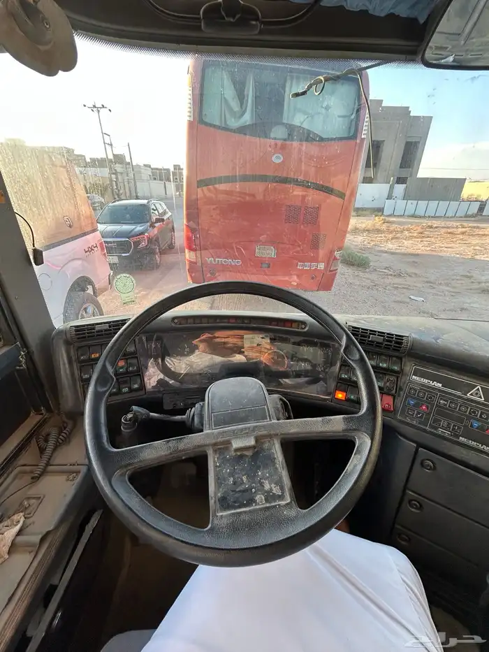 باص مرسيدس 1