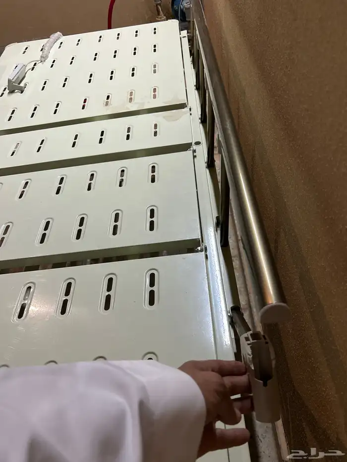 سرير مستشفى 3