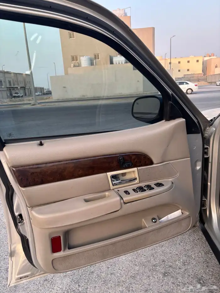 للبيع فورد ماركيز 2008 8