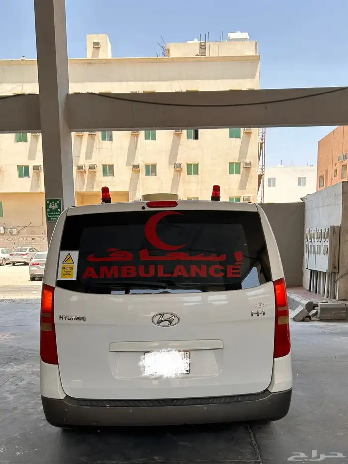 سيارة هيونداي H 1 مجهز اسعاف كامل 3