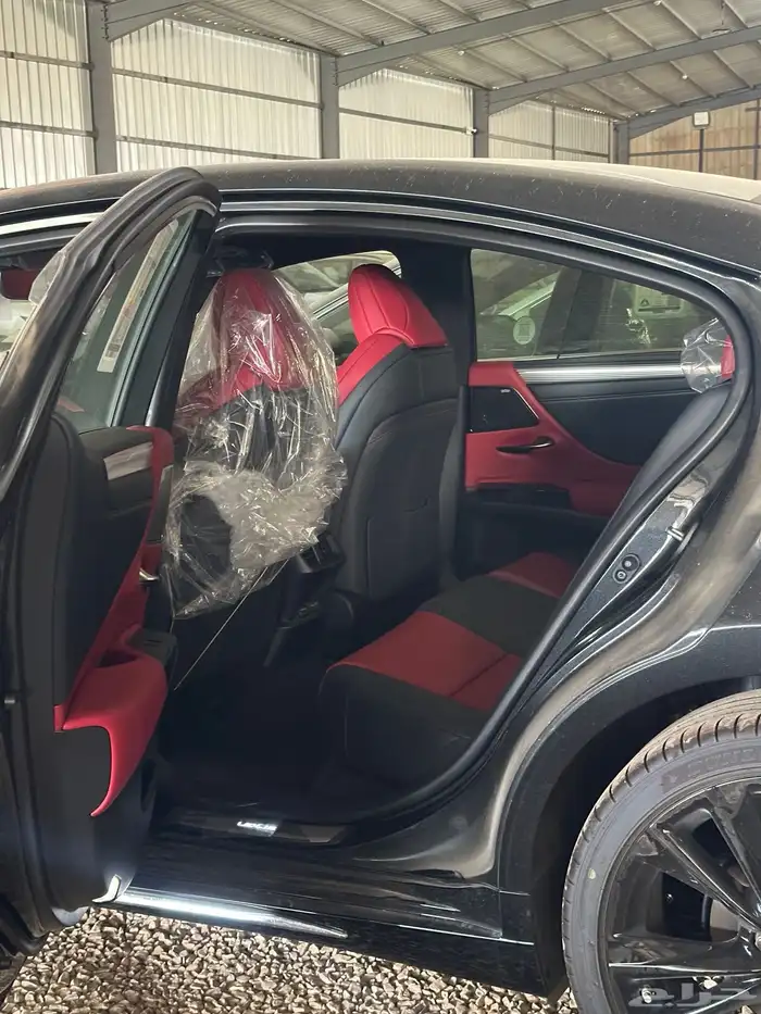 لكزس ES350FF بنزين لون اسود سعودي 4