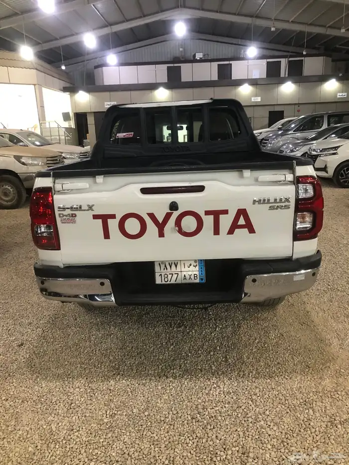 هايلوكس 2021 ديزل سعودي فل كامل توماتيك 3