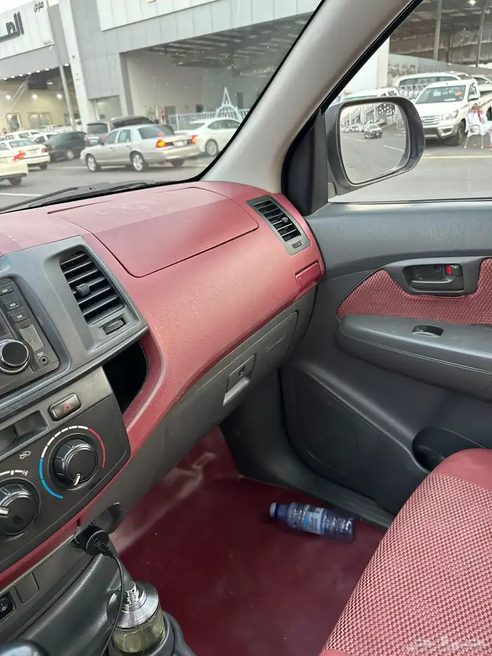 هايلوكس 2015 بنزين فل كامل ماشي 605 محايل عسير 23