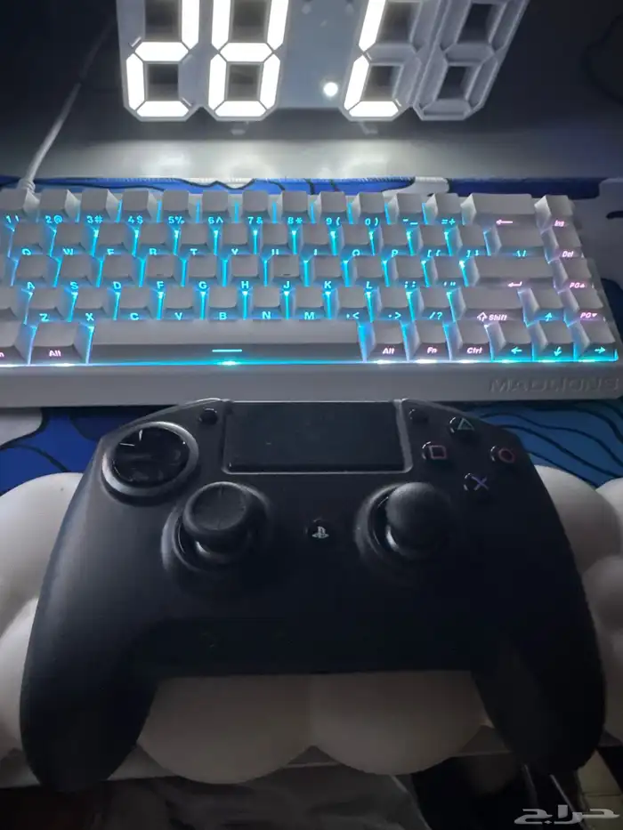 يد سوني مطوره من ريزر تبشك على سوني و بيسي و اكس بوكس 0