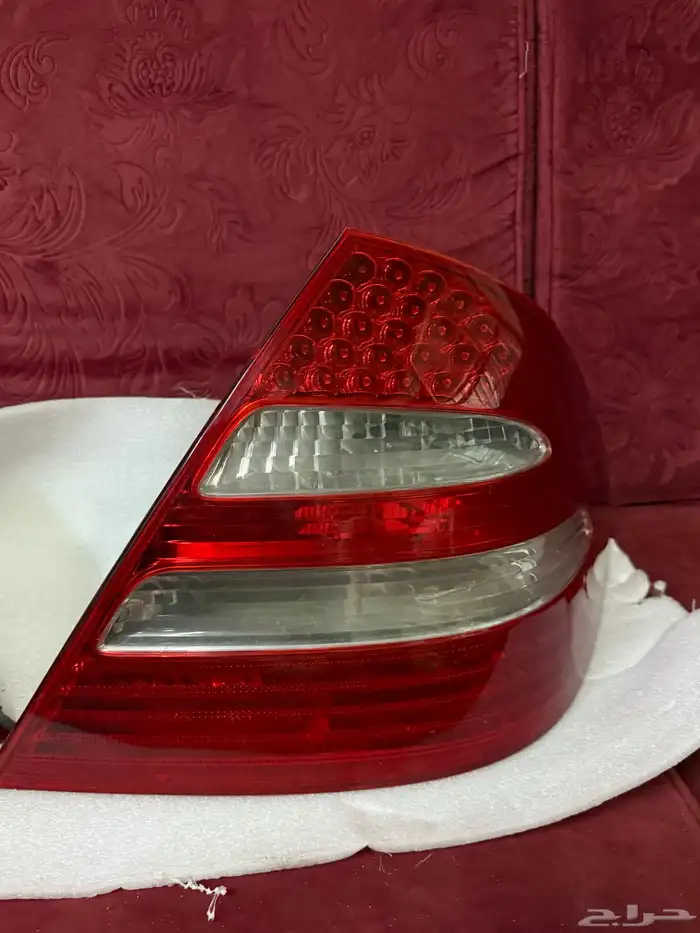 للبيع قطع مرسيدس E240 موديل 2005 8
