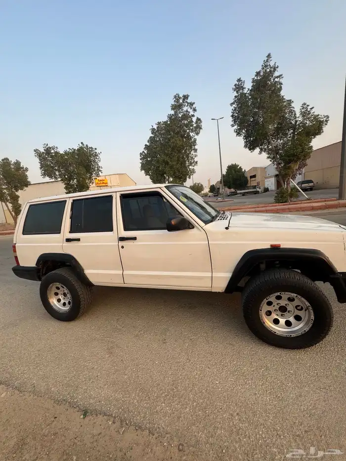 جيب شيروكي 1997 Jeep xj 5