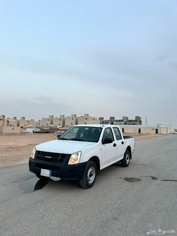 للبيع ايسوزو 0