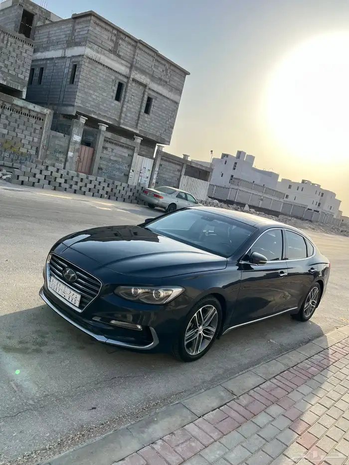 للبيع ازيرا 2018 0