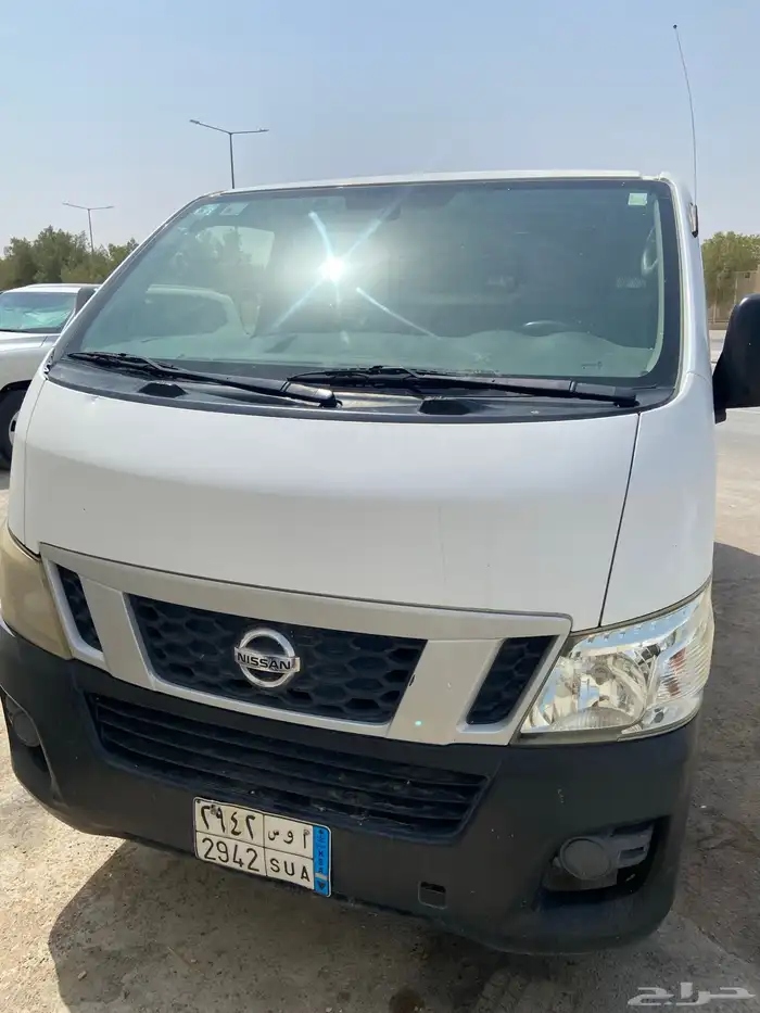 للبيع سجل تجاري وسياره وفني 2