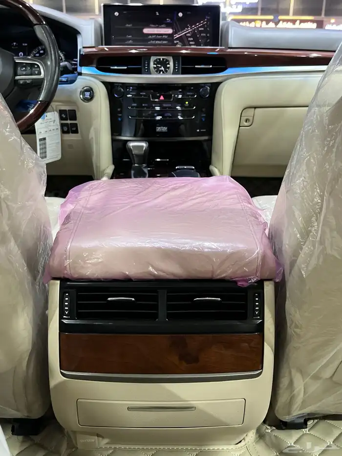 للكزس LX570 بريمي بلاك ايديشن 2020 15