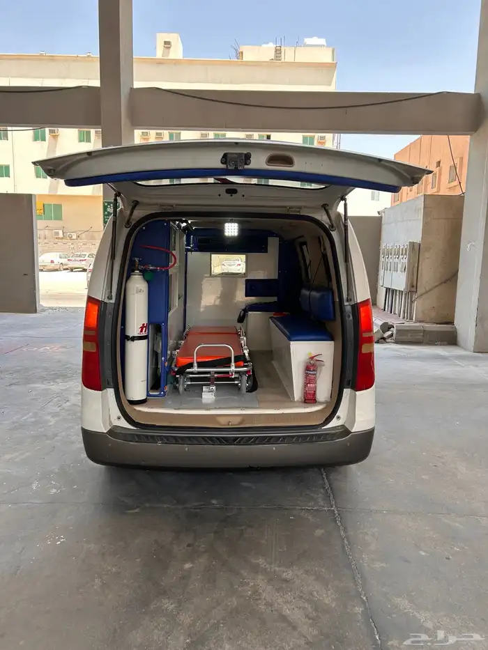 سيارة هيونداي H 1 مجهز اسعاف كامل 6