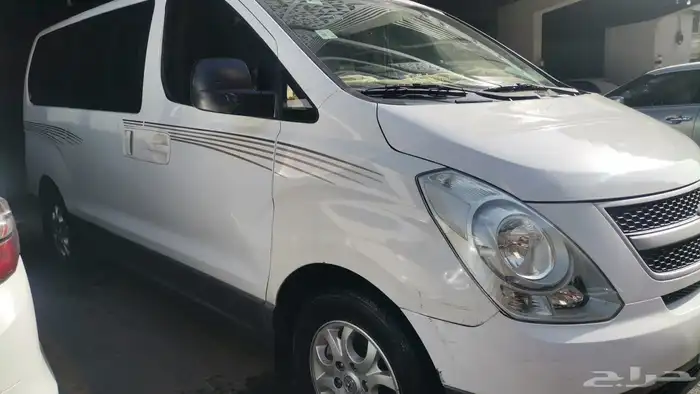 سيارة هيونداي H1 3
