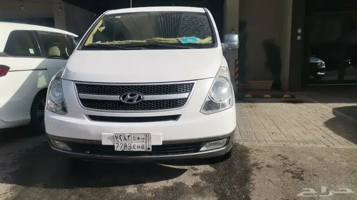 سيارة هيونداي H1 4