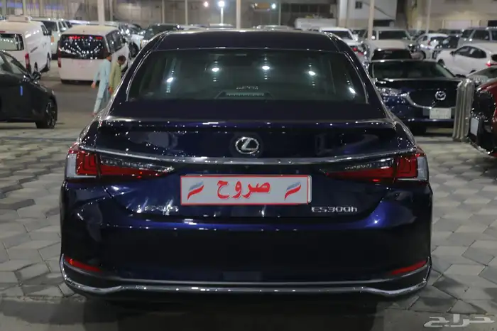 لكزس ES300 هايبرد AH 2023 شبه الجديد 8