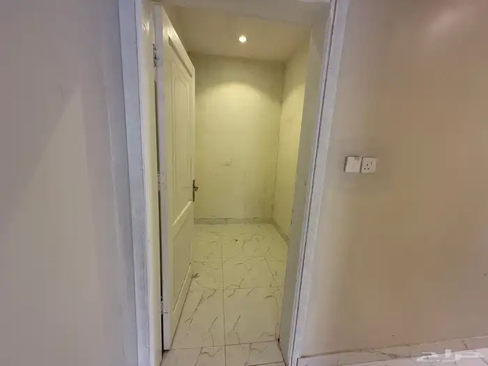 للإيجار دور أرضي من خمس غرف باليرموك بتبوك 3