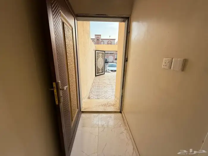 للإيجار دور أرضي من خمس غرف باليرموك بتبوك 7
