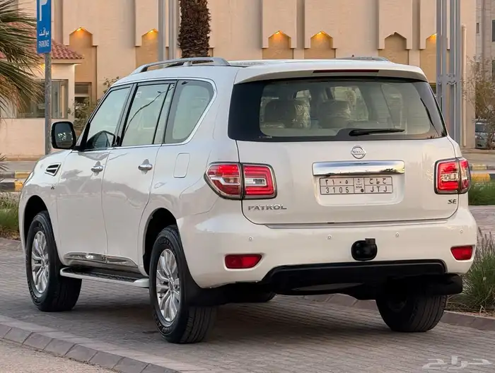نيسان باترول 2015 للمستخدم الحد 75 الف 27